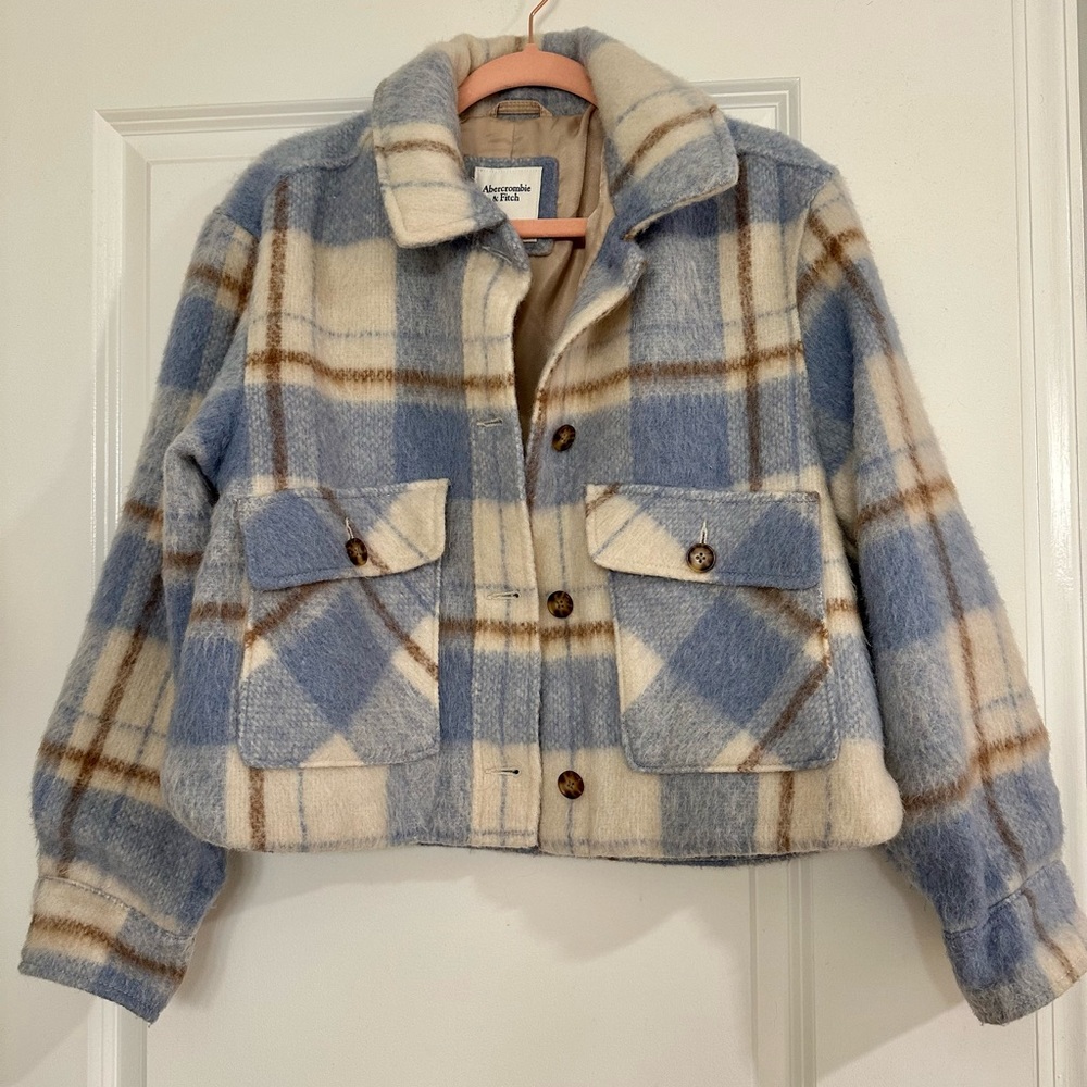 Cropped Cozy Shirt Jacket